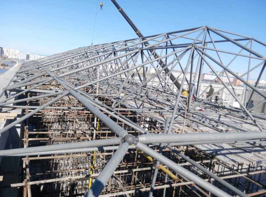 浏阳商贸城屋顶网架工程