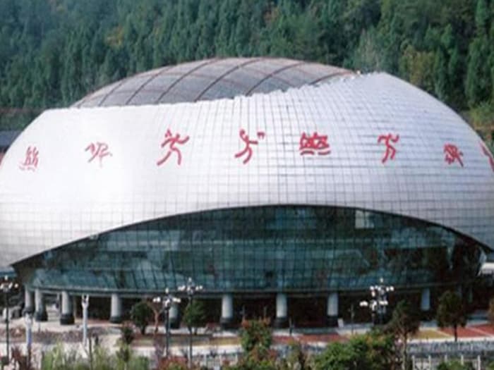 浏阳体育中心球形网架加工安装